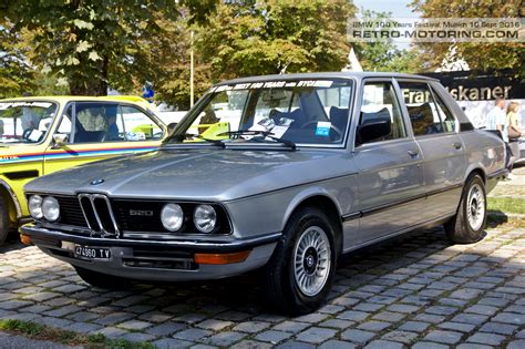 Silver BMW E12 520 BMW Festival, Munich, 2016 : Retro-Motoring