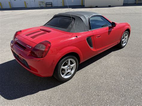 Toyota mr2 spyder - trafficwest