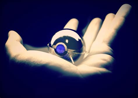 Ice type Pokeball by wazzy88 on DeviantArt