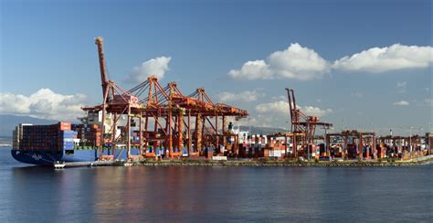 Looming Vancouver port workers strike could lead to supply chain issues ...