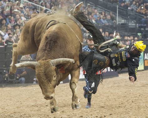 Professional Bull Riders World Finals 2018: Day 2 —PHOTOS | Las Vegas Review-Journal