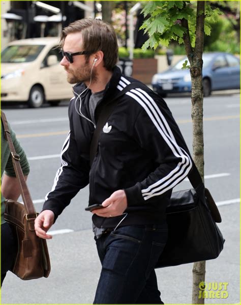 Fifty Shades' Eric Johnson Steps Out in Vancouver: Photo 3638491 ...