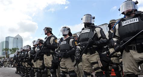 Cleveland seeks riot gear ahead of RNC - POLITICO