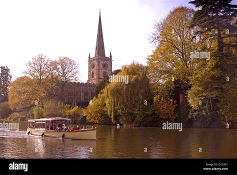 Warwickshire Stratford upon Avon - river scene - tourist river cruise - backdrop Holy Trinity ...