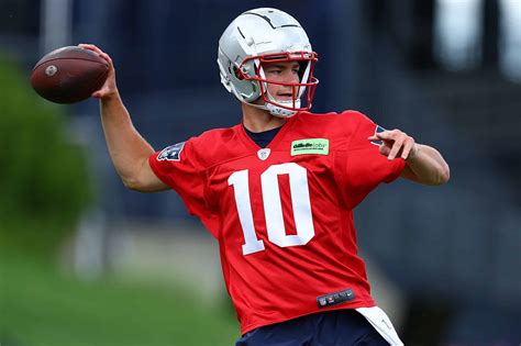 Drake Maye: Potential Patriots Quarterback Steals Spotlight in ...