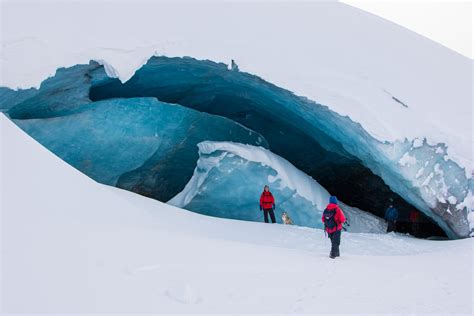 Ice Caves Athabasca Glacier | All about Jasper National Park