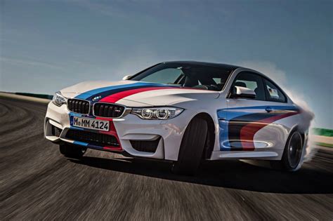 2015 BMW M4 in spectacular drifting fashion – PerformanceDrive