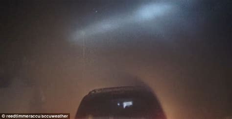 Footage shows intensity of Hurricane Harvey's 'eye wall' | Daily Mail Online