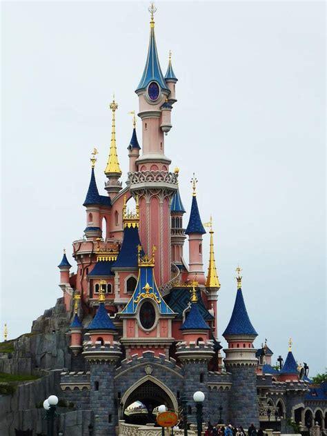 Disneyland Castle Images | Free Photos, PNG Stickers, Wallpapers ...