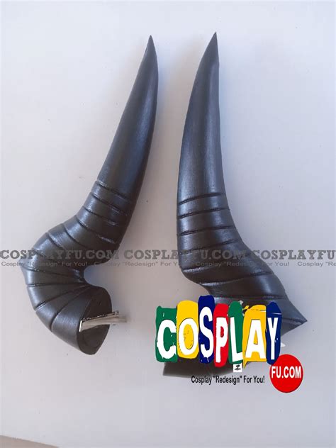 2 Sets of Liskarm Cosplay Costume, Wig, Props and Accessories ...