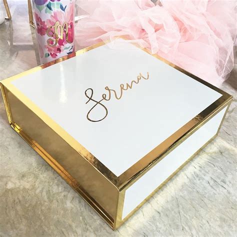 Personalized bridal party gift boxes are a stylish way to package gifts. Add a cu… | Bridesmaid ...