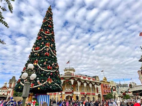 2023 WDW Magic Kingdom Holiday Christmas Decorations Atmo-2 - AllEars.Net