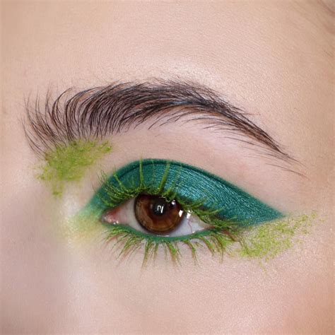 Simple Eye Makeup, Makeup For Green Eyes, Eye Makeup Tips, Smokey Eye ...