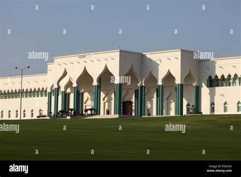 Emir palace qatar hi-res stock photography and images - Alamy