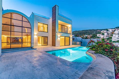 Luxurious 4-Bedroom Villa with Private Pool and Stunning Bodrum Castle Views: Luxury Home for ...