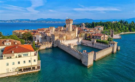 Sirmione, Lake Garda – Your 2024 Complete Guide (+ Map & Tips!) - Mom ...