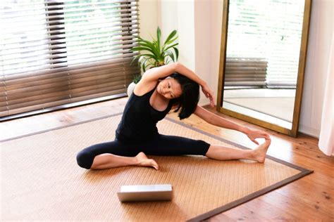 The virtual yoga studio is the sustainable yoga business of the future. Here are 7 tips to ...