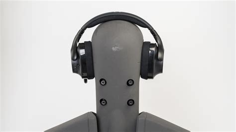 Logitech G533 Wireless Review - RTINGS.com