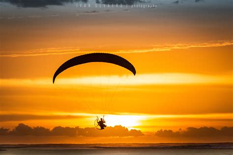 Paragliding | Paragliding, Beautiful photo, Celestial