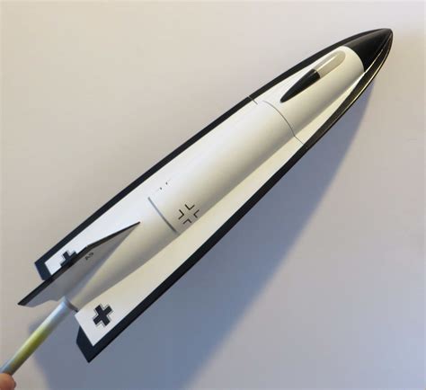 Model Rocket Building: Noris Raketen Aggregat - 9, Finished