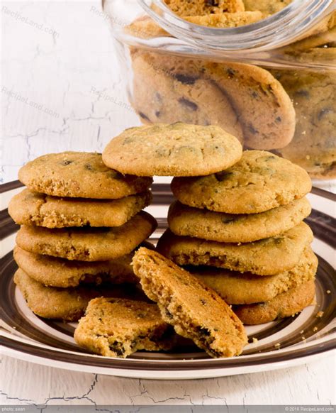 Mom's Low-Fat Chocolate Chip Cookies Recipe