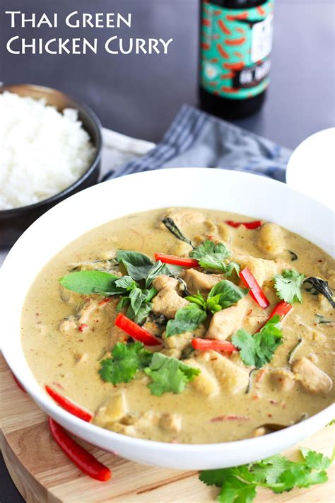 Easy Thai Green Chicken Curry - That Spicy Chick