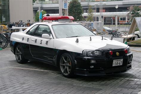 ファイル:Japanese NISSAN SkylineR34 GTR police car.jpg - Wikipedia