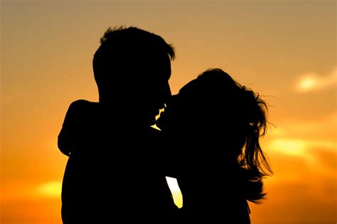 Couple Silhouette Sunset at GetDrawings | Free download