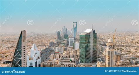 Riyadh Skyline At Night #2, Showing Kingdom Tower Royalty-Free Stock ...