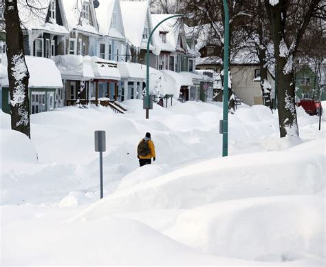 New York Extreme Snow Storm Pictures Reveal Aftermath, As Residents ...