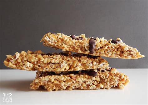 Chocolate Drizzled Crunchy Peanut Butter Protein Bars - 12 Minute Athlete