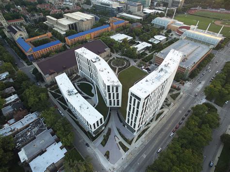 Gallery of University of Chicago Campus North Residential Commons ...