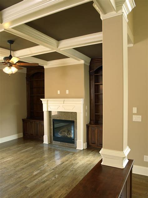 20+ Taupe Walls White Trim – DECOOMO