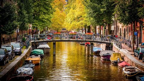 © Beautiful Places on Earth: Amsterdam Canal Wallpaper