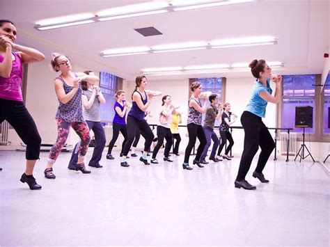 Best Dance Fitness Classes Near Me - FitnessRetro