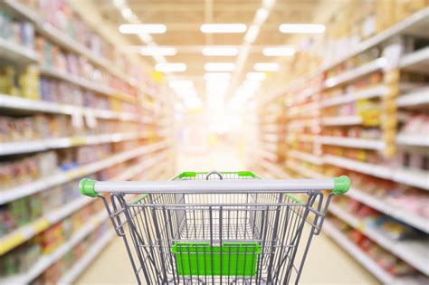 Independent grocers unite to hold ground post-pandemic | Food Business News