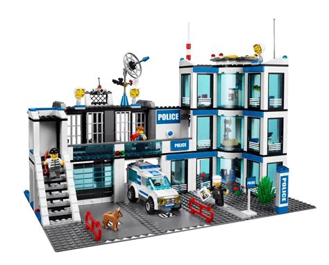 Lego Police Station #7498 Review | CollectinHUB