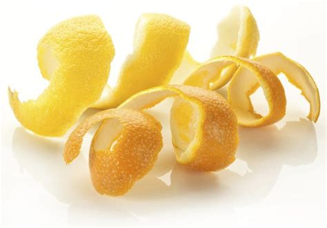 Grapefruit Peel Benefits | Livestrong.com