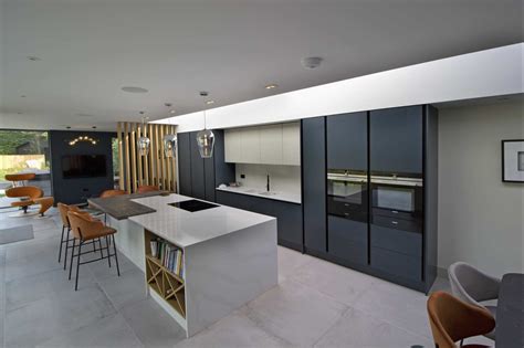 Handleless Kitchen Design Ideas by Concept Interiors of Sheffield.