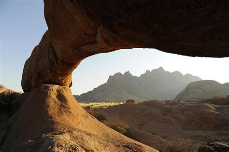 Spitzkoppe Rock Bridge (6) | Spitzkoppe | Pictures | Namibia in Global-Geography