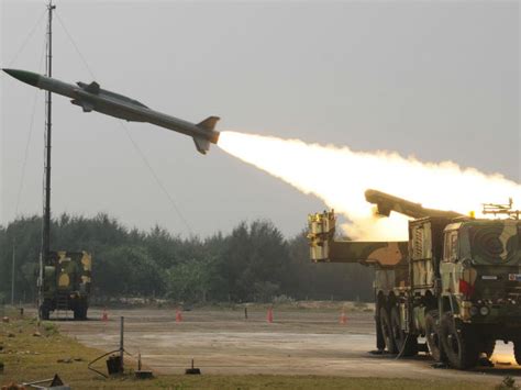 Anti Tank Guided Missile Nag successfully test fired twice - Oneindia News