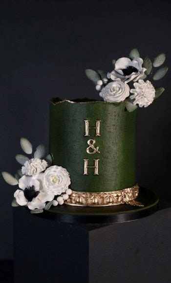 40 Beautiful Wedding Cake Trends 2023 : Green & Gold Cake