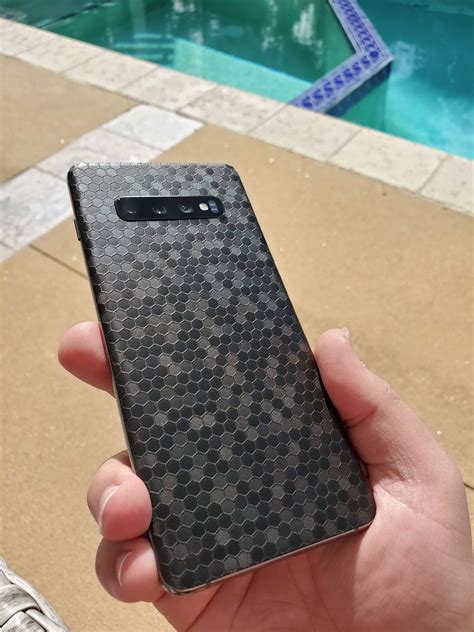 New dbrand skin 🔥 : r/galaxys10