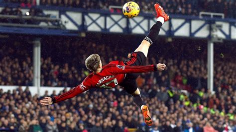 El espectacular gol de chilena de Garnacho para Manchester United ...