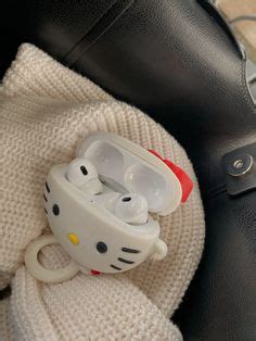 Hello Kitty AirPod Case