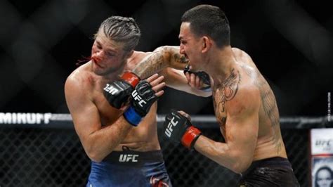 UFC 231: Vídeo da luta - Max Holloway x Brian Ortega