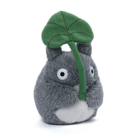 A Totoro plush that'll patiently await your return home from work everyday. | Тоторо, Узоры ...