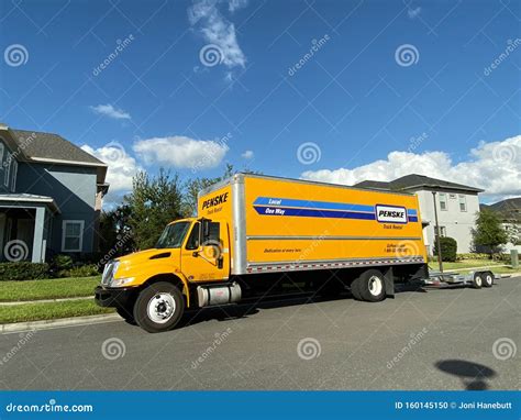 A Penske Rental Truck Used To Move A Family To A New Home. Penske Truck ...