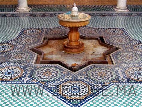 Fontaines en Zellige Marocain Mosasique: Zellij Tiles patterns Mosaic Fountains Central