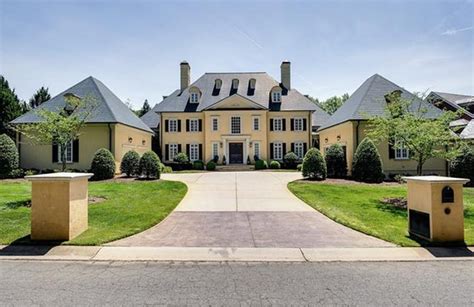 $3.995 Million Country Club Home In Charlotte, NC | Houses in charlotte nc, Home, Beautiful homes